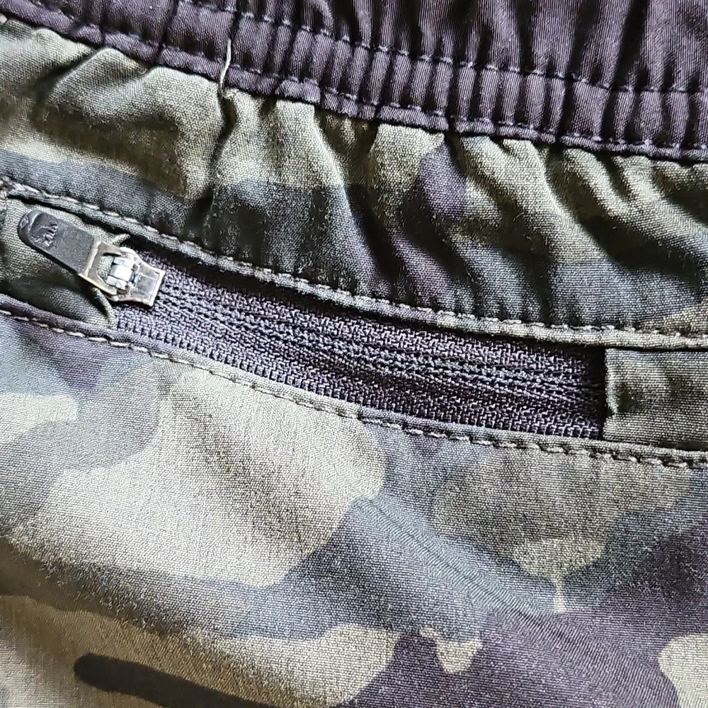 VUORI Camouflage POLY SPANDEX Swim Shorts with Drawstring Size S - Picture 4 of 11